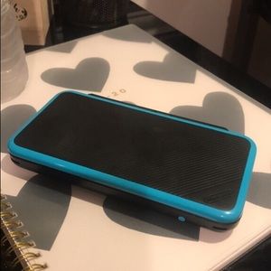 Nintendo 2DS XL